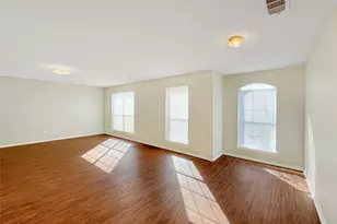 303 Quail Meadows Ln, Arlington, TX 76002 - Photo 19