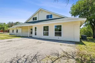 549 W Paloma Ct, Fort Worth, TX 76108 - Photo 3