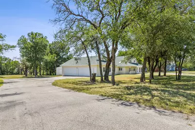 549 W Paloma Court, Fort Worth, TX 76108 - Photo 3