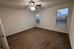 9121 Stormcrow Dr, Fort Worth, TX 76179 - Photo 3