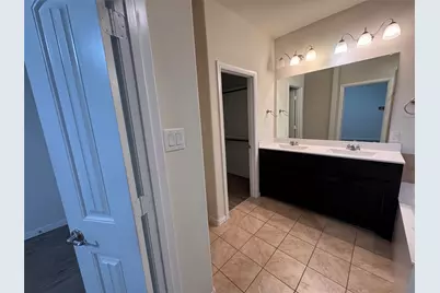 9121 Stormcrow Drive, Fort Worth, TX 76179 - Photo 5