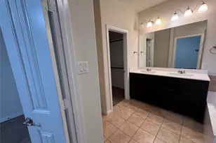 9121 Stormcrow Dr, Fort Worth, TX 76179 - Photo 5