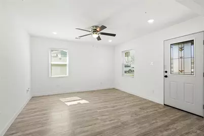 4330 Scottsdale Drive, Mesquite, TX 75150 - Photo 5