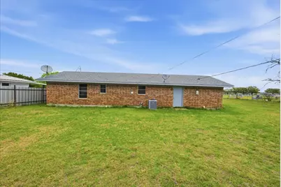 927 S Ave H, Clifton, TX 76634 - Photo 21