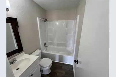 927 S H Avenue, Clifton, TX 76634 - Photo 5