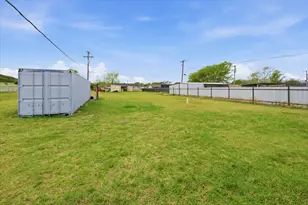 927 S Avenue H, Clifton, TX 76634 - Photo 19