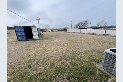 927 S H Avenue, Clifton, TX 76634 - Photo 11