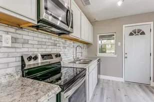 8121 W Elizabeth Ln, Fort Worth, TX 76116 - Photo 13