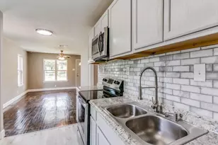 8121 W Elizabeth Ln, Fort Worth, TX 76116 - Photo 11