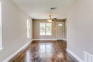 8121 W Elizabeth Ln, Fort Worth, TX 76116 - Photo 5