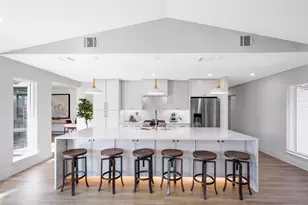 12303 Cedar Bend Dr, Dallas, TX 75244 - Photo 5