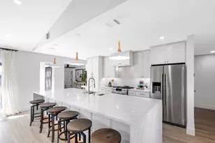 12303 Cedar Bend Dr, Dallas, TX 75244 - Photo 9