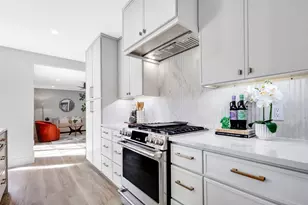 12303 Cedar Bend Dr, Dallas, TX 75244 - Photo 19