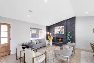 12303 Cedar Bend Dr, Dallas, TX 75244 - Photo 11