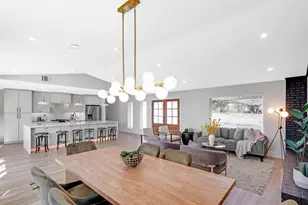 12303 Cedar Bend Dr, Dallas, TX 75244 - Photo 5