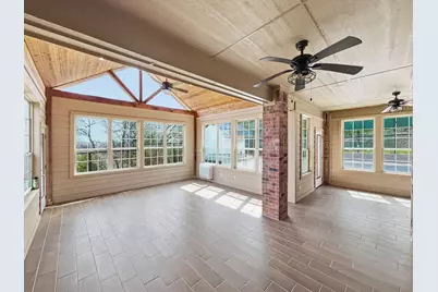 2700 Refugio Avenue, Fort Worth, TX 76164 - Photo 27