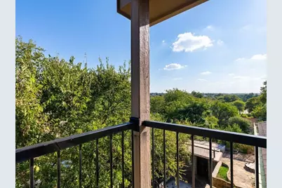 2700 Refugio Avenue, Fort Worth, TX 76164 - Photo 31