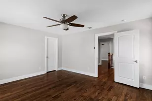 2700 Refugio Ave, Fort Worth, TX 76164 - Photo 19