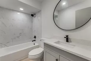 2725 Clover Valley Dr, Garland, TX 75043 - Photo 9