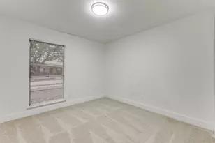 2725 Clover Valley Dr, Garland, TX 75043 - Photo 11