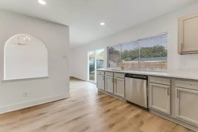 2725 Clover Valley Drive, Garland, TX 75043 - Photo 5