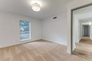 2725 Clover Valley Dr, Garland, TX 75043 - Photo 7