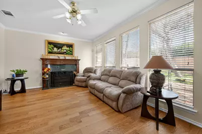 6309 Bittersweet Drive, Arlington, TX 76001 - Photo 5