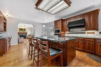 6309 Bittersweet Drive, Arlington, TX 76001 - Photo 9