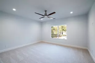 11219 Leachman Cir, Dallas, TX 75229 - Photo 21