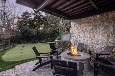 11219 Leachman Circle, Dallas, TX 75229 - Photo 29