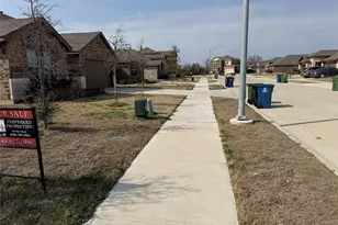 16629 White Fish Ln, Justin, TX 76247 - Photo 5