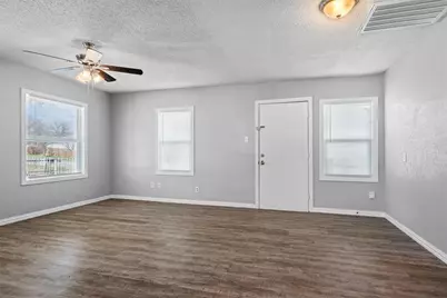 2118 Lee Avenue, Fort Worth, TX 76164 - Photo 7