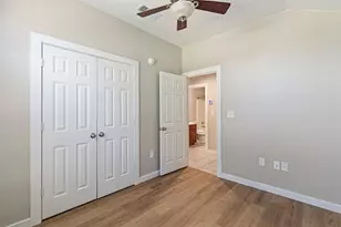 757 Tanglewood Dr, Burleson, TX 76028 - Photo 17