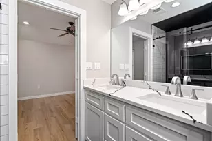 757 Tanglewood Dr, Burleson, TX 76028 - Photo 15