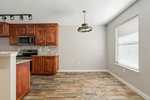 757 Tanglewood Dr, Burleson, TX 76028 - Photo 7