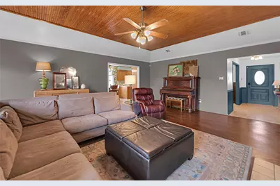 724 W 4th Street, McGregor, TX 76657 - Photo 11