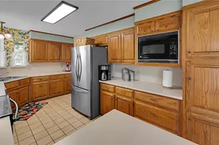 724 W 4th St, McGregor, TX 76657 - Photo 13