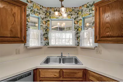 724 W 4th Street, McGregor, TX 76657 - Photo 15