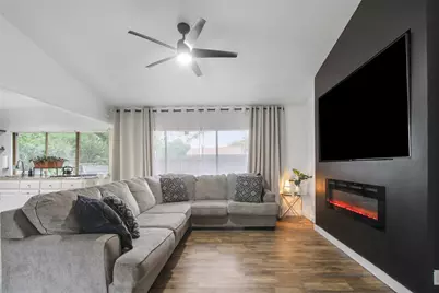 917 Park East Circle, Garland, TX 75043 - Photo 5