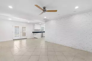 831 Warren, Richardson, TX 75080 - Photo 5