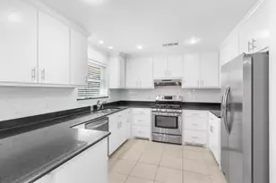 831 Warren, Richardson, TX 75080 - Photo 1