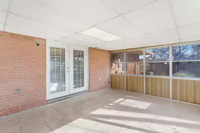 831 Warren, Richardson, TX 75080 - Photo 13