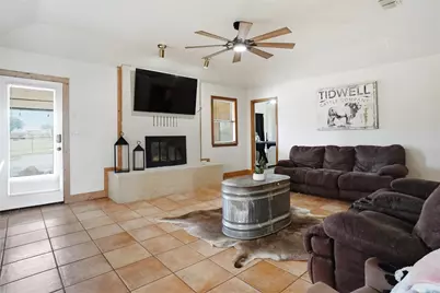 522 S Caddo Street, Lipan, TX 76462 - Photo 3