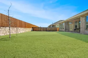 2121 Esher Dr, Little Elm, TX 75068 - Photo 33