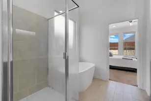 2121 Esher Dr, Little Elm, TX 75068 - Photo 15