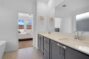 2121 Esher Dr, Little Elm, TX 75068 - Photo 17