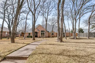 812 Greenbriar Drive, Keller, TX 76248 - Photo 3