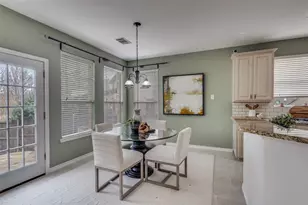 208 S Village Dr, McKinney, TX 75072 - Photo 5