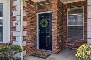 262 Legends Dr, Lewisville, TX 75057 - Photo 3