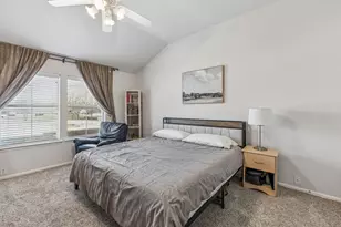 262 Legends Dr, Lewisville, TX 75057 - Photo 13